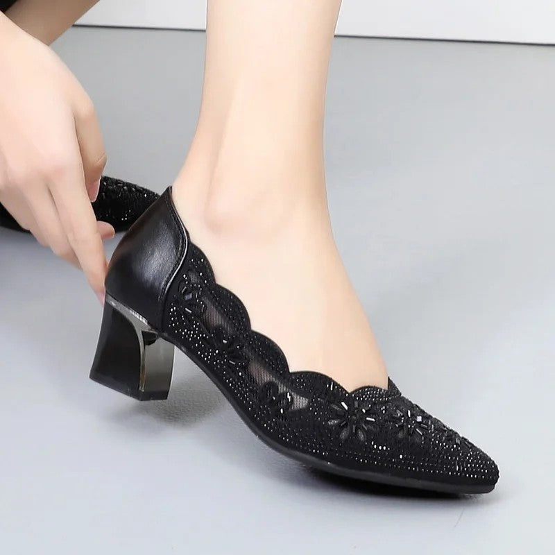 Ivy Women's Embellished Floral Low Heel Pump