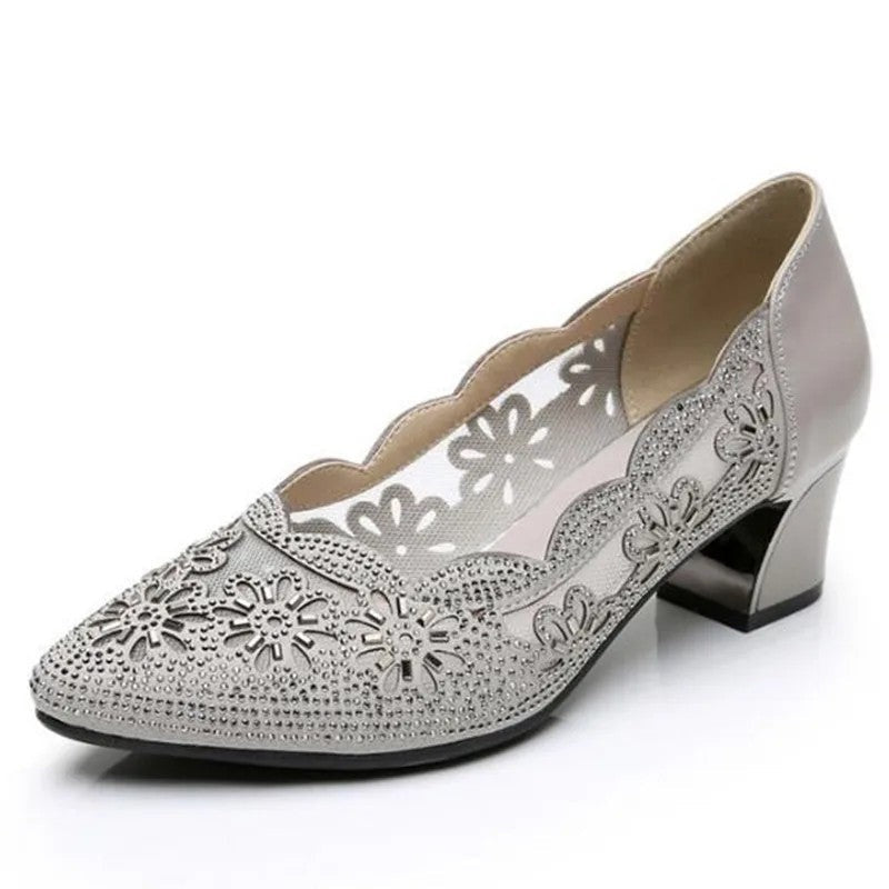 Ivy Women's Embellished Floral Low Heel Pump
