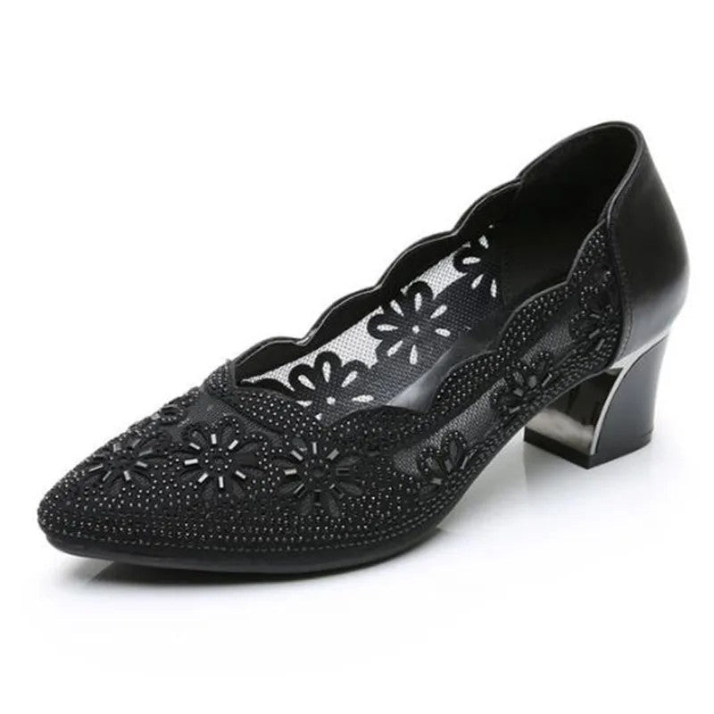 Ivy Women's Embellished Floral Low Heel Pump
