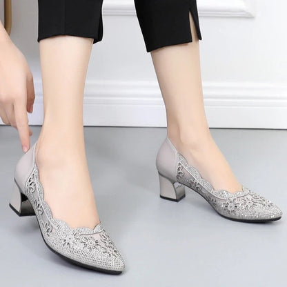 Ivy Women's Embellished Floral Low Heel Pump
