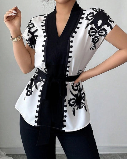 Siena Graphic Belted Kimono Top