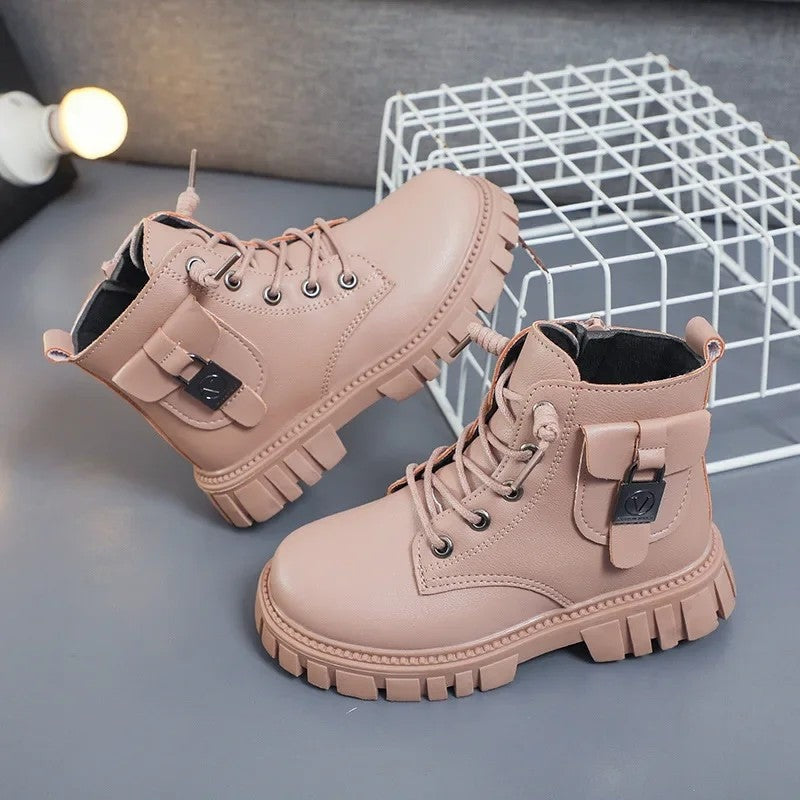 Timothy Utility Pocket Lug Sole Boot